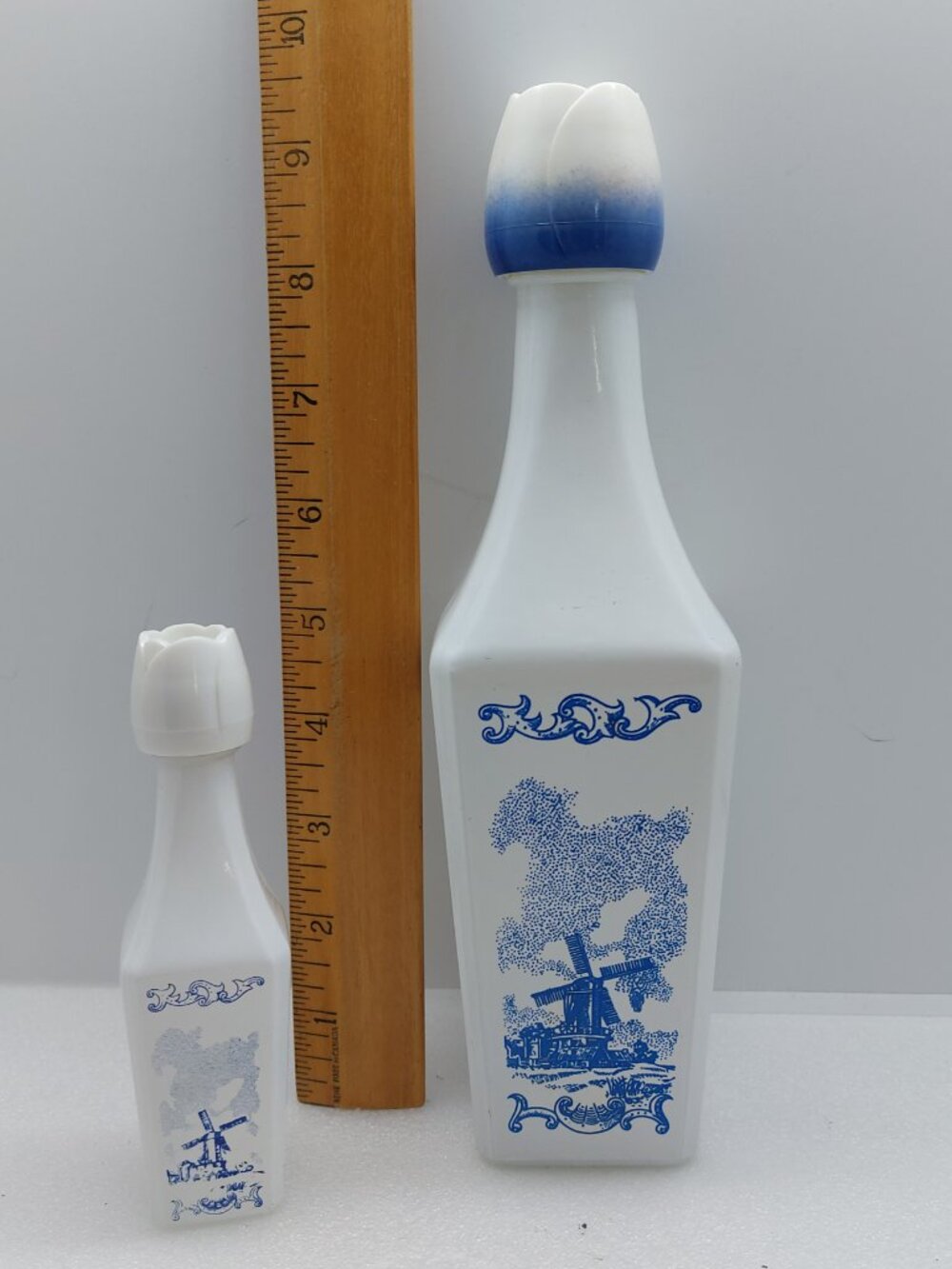2 Vintage Vandermint Decanter Empty Bottle White Milk Glass Blue Windmill - Picture 11 of 11